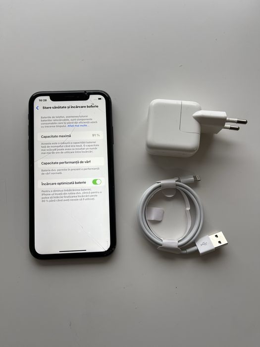 • Iphone XR  •  BATERIE 91% •