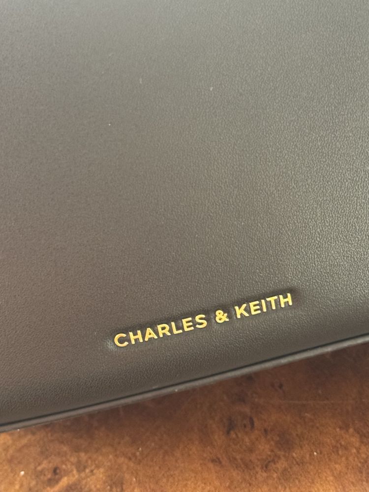 Сумка Charles&Keith