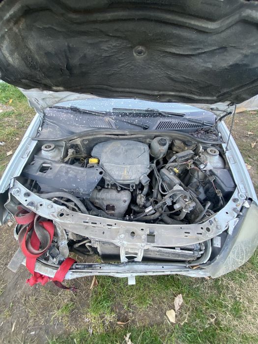 Dezmembrez renault clio 1.4+gaz