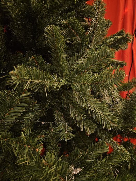 Brad artificial 210cm nou cutie