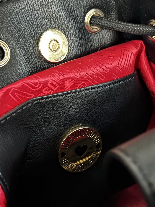 Дамска чанта тип торба на Moschino