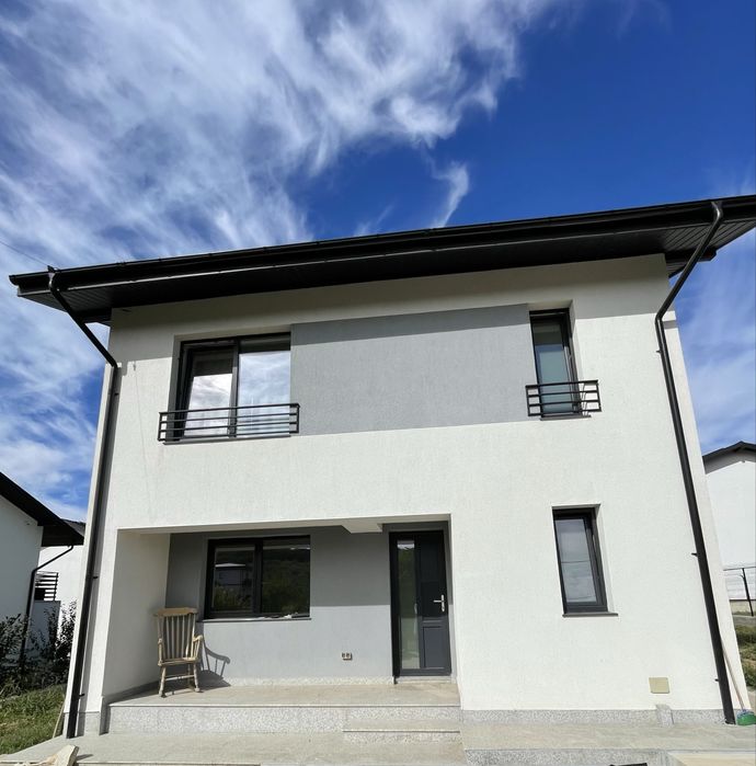 Casă individuală P+E1 de vânzare 150 mp Bucium