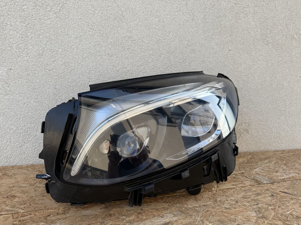 Far stanga Mercedes GLC W253 ILS Full LED Original Europa