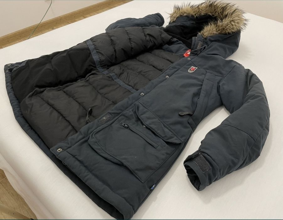 Geacă Fjallraven marimea M (real)