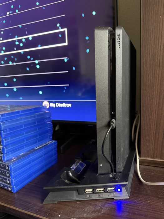 PlayStation 4, Logitech G29, Sony Pulse 3D