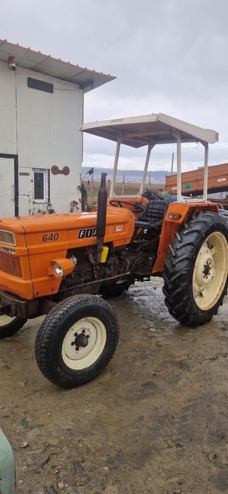 Tractor Fiat 640