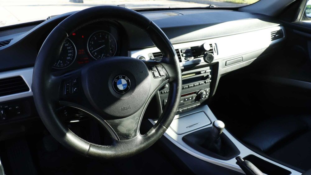 BMW E92, 325i manual