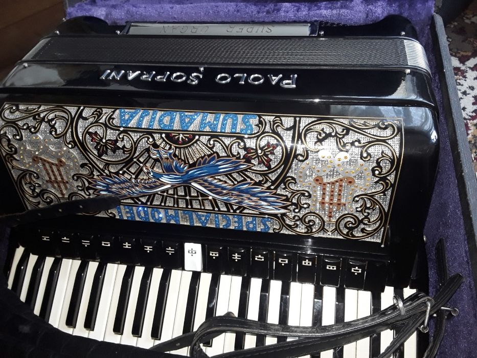 vand acordeon paolo soprani cu cabina si clape ma,120 basi foarte usor
