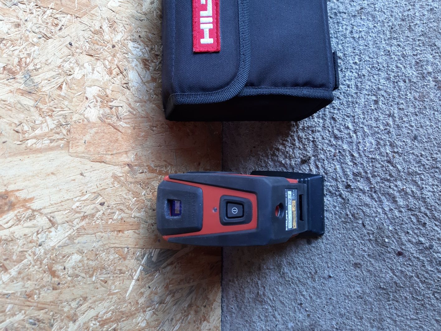 Hilti nivela cu linii PM 46 nou