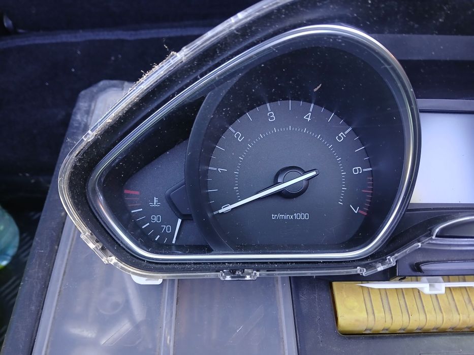 Километраж за Пежо 2008