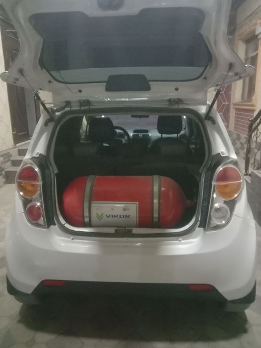 Спарк сотилади метанда