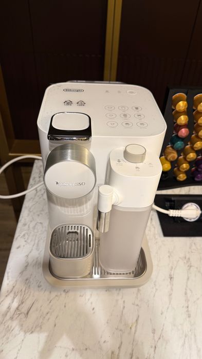 Nespresso Gran Lattissima Folosit foarte puțin /Stare excelentă