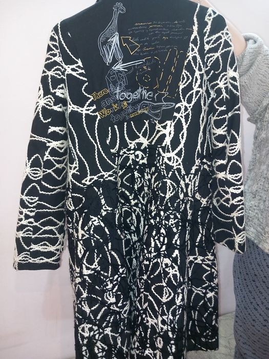 Vand haina toamna-iarna Desigual măsură 38-40/M