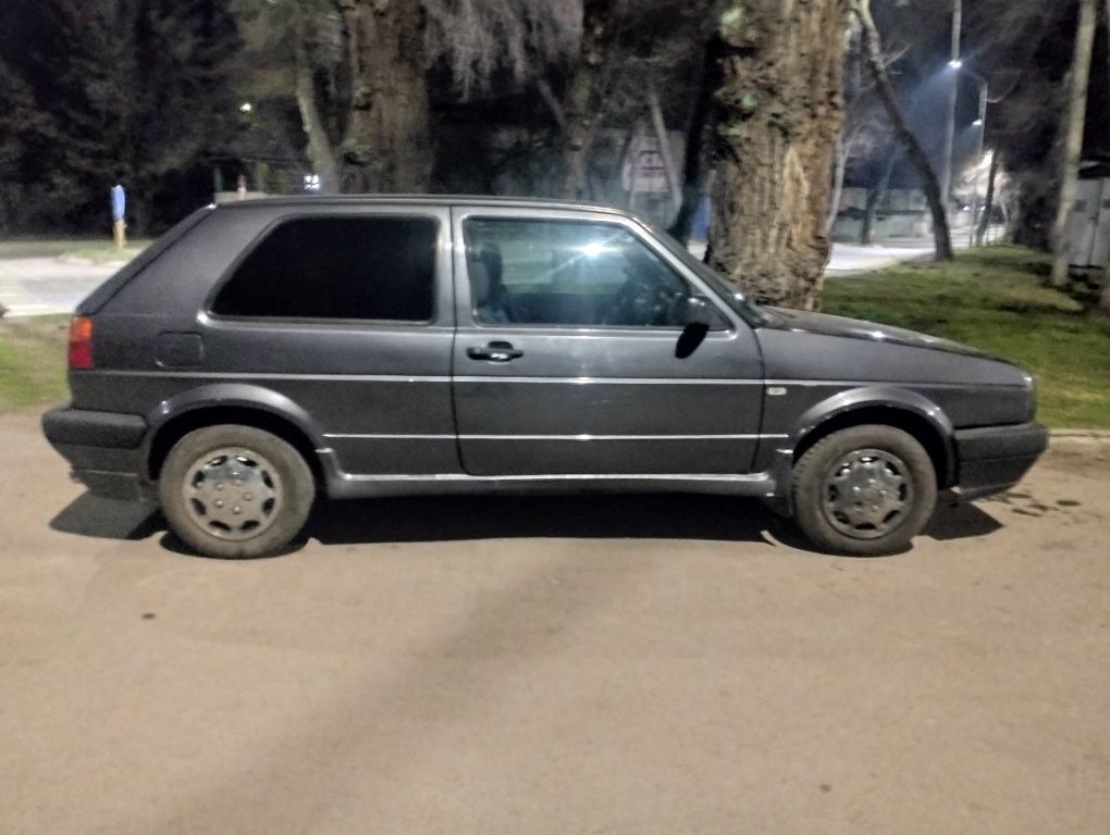 гольф 2 автомат 1990. 1.6