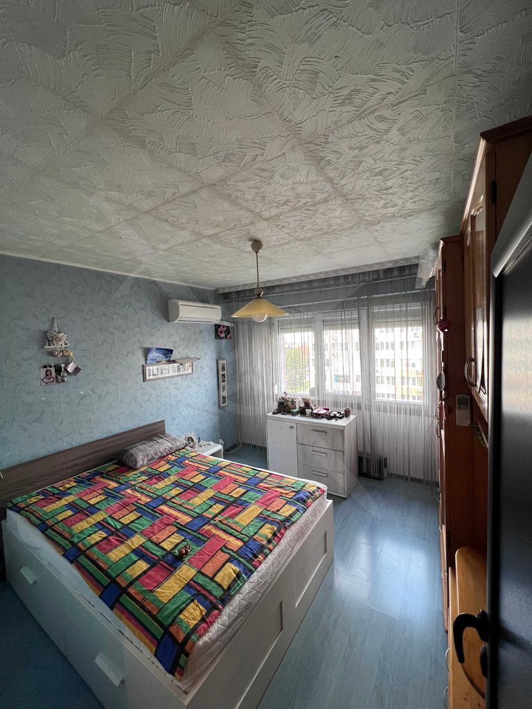 Продава се Тристаен апартамент в Бургас, Славейков - 61 кв.м за 1853 €/кв.м - Снимка #4