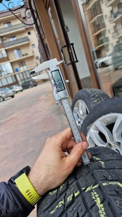 Roti Iarna BMW X3 F25 225 55 R17 - Nokian WR SUV 3