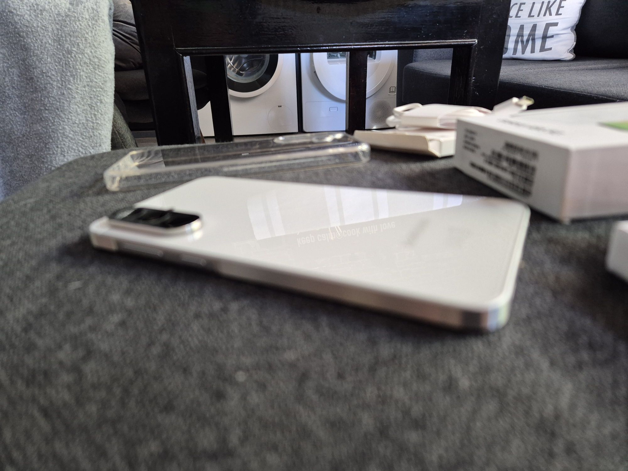 Продавам Samsung A56 5G 128GB