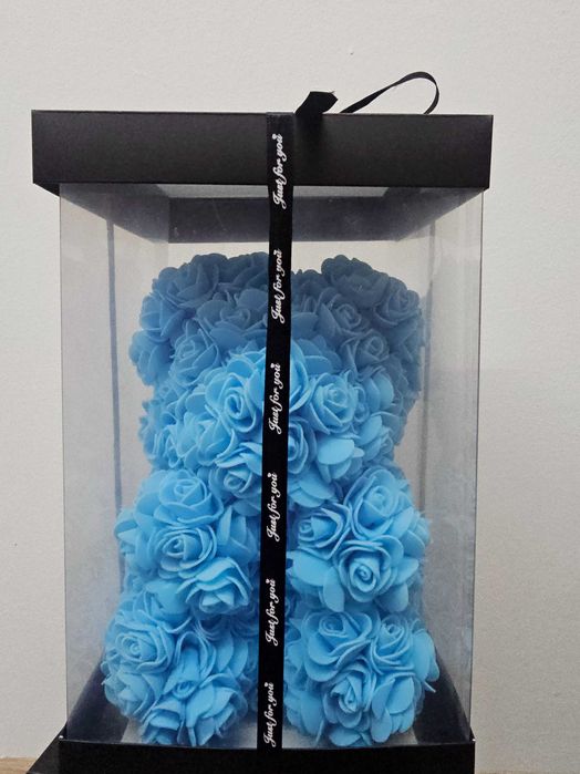 Мече от вечни рози