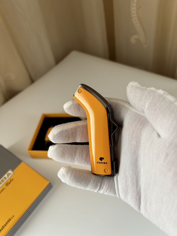 Страхотен комплект Cohiba – запалка и ножче в подаръчна кутия