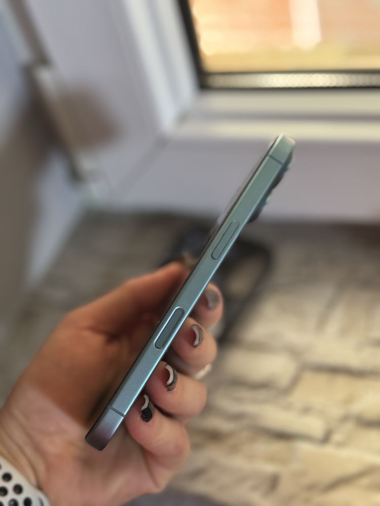 Iphone 16 ca nou 100% baterie !! sau schimb