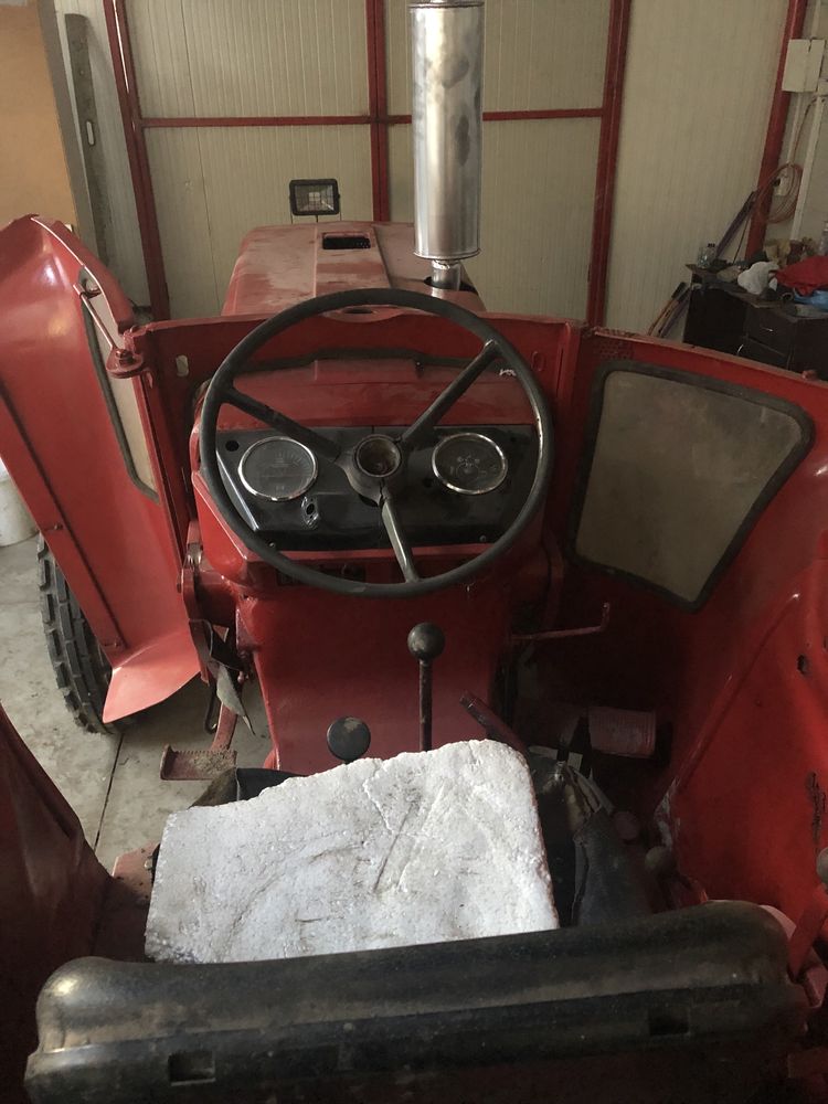 Tractor International 553