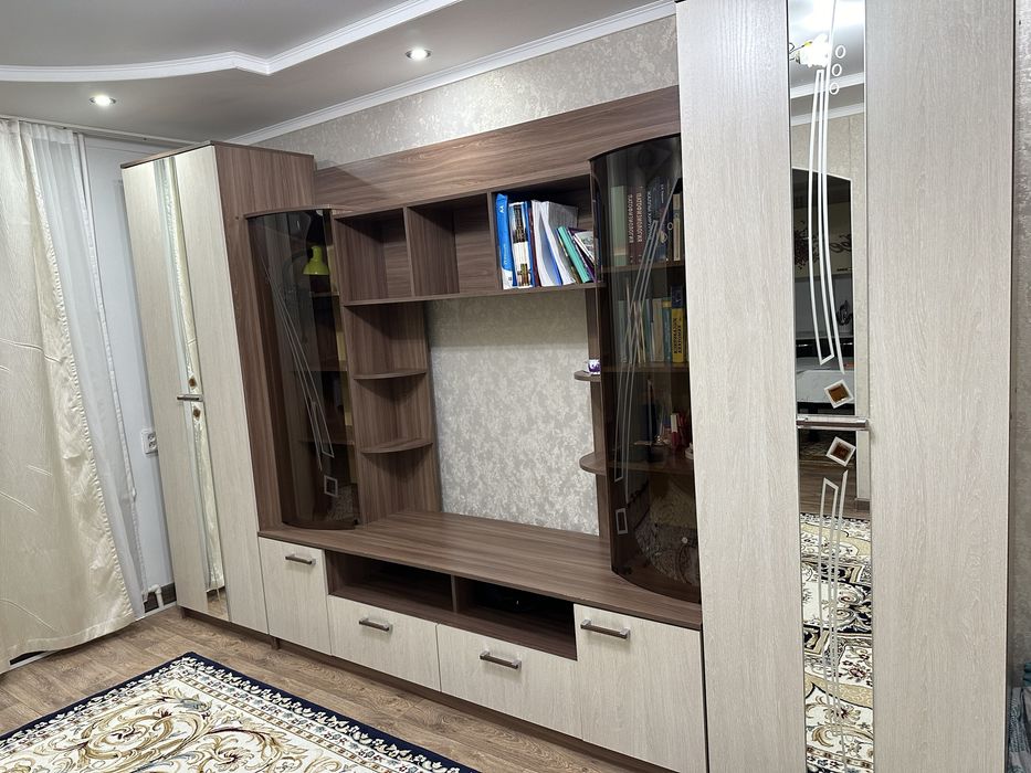 Продам шкаф-стенку