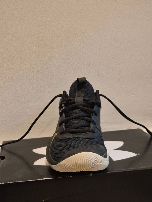 Pantofi mid cut pentru basket UnderArmour JET '23 măsura 39
