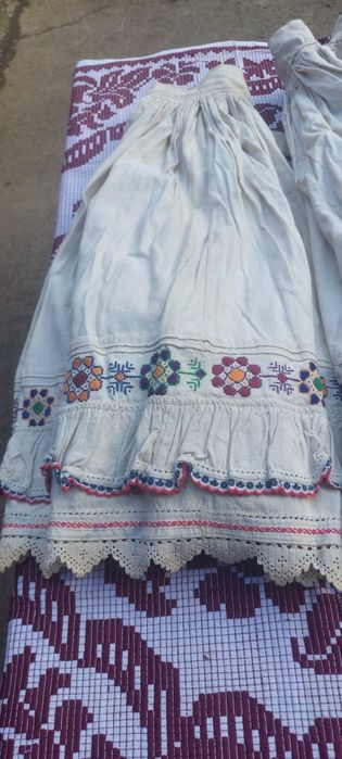 Vănd poale autentice tradiționale din Bihor zona Beiușului.