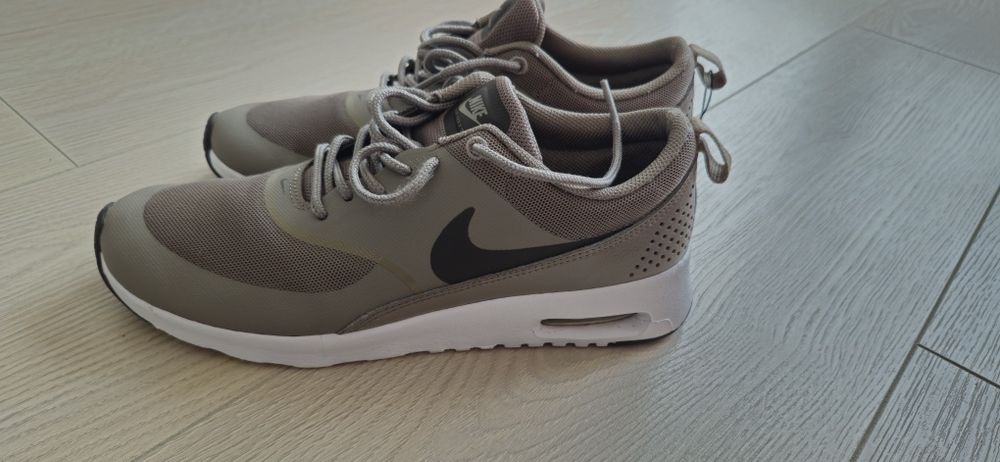 Nike Air Max Thea 39, Ralph Lauren 38