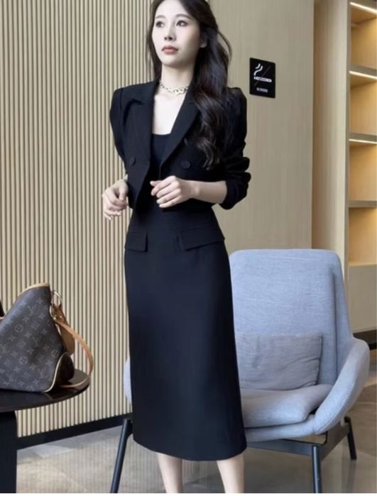 Двойка пиджак и юбка