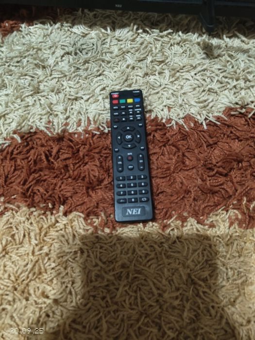 TV NEI 80 cm (32”), HD LED – Funcționează perfect
