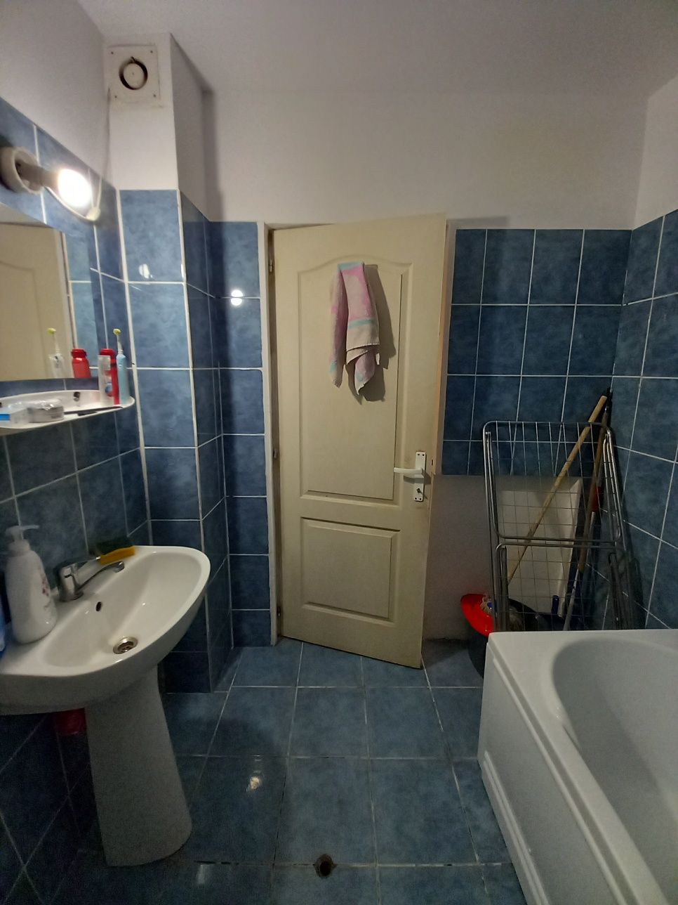 Închiriez apartament cu o camera în Floresti Cluj-Napoca