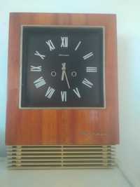 Часы советские Янтарь