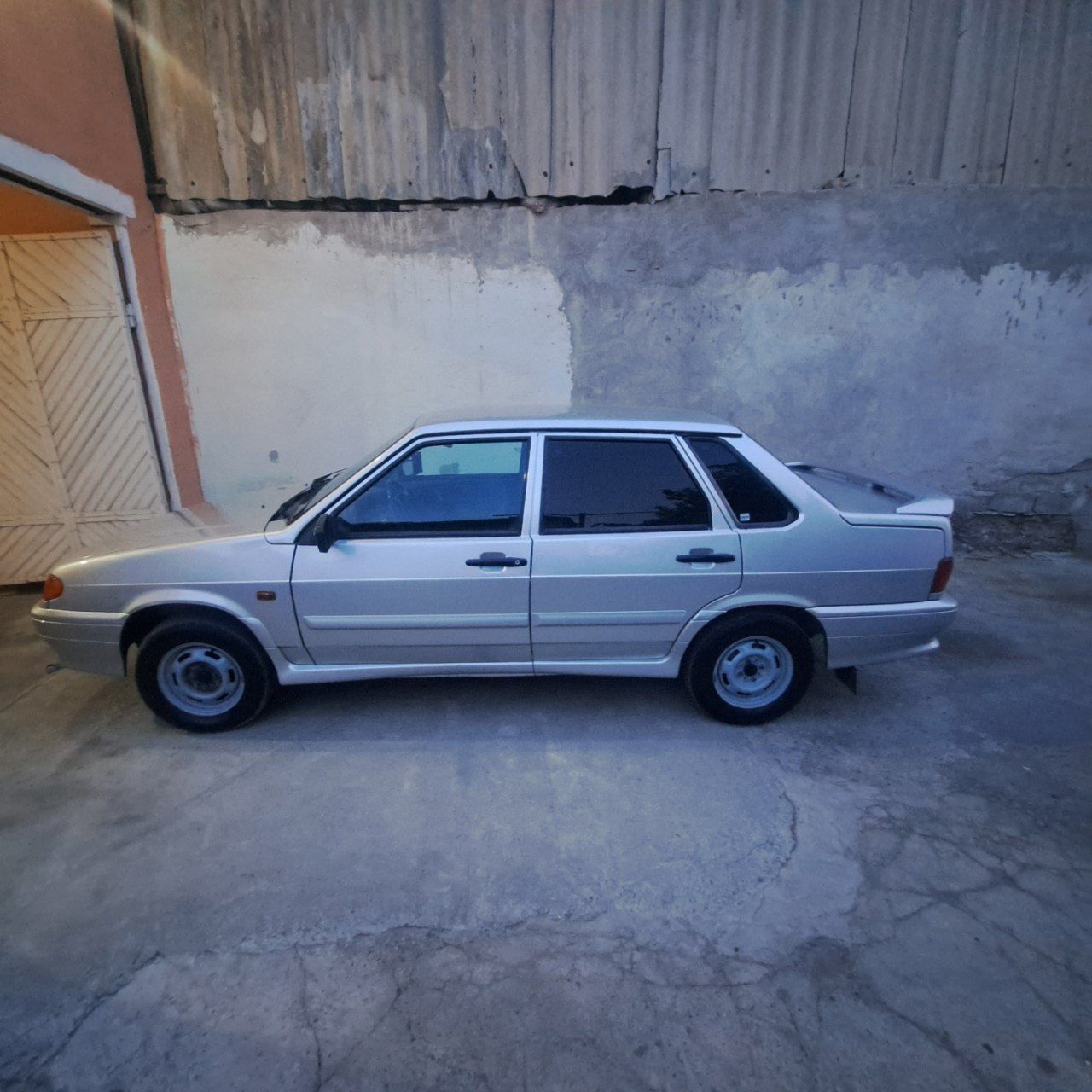 Lada 21.15 Автомобиль