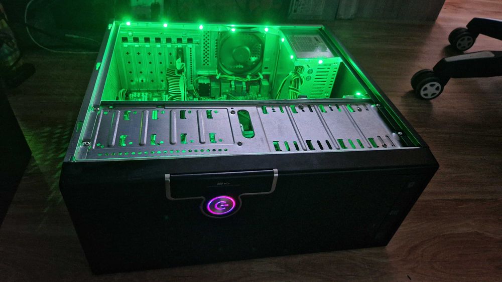 Vand PC Gaming ASUS i5 Quad/Green/8GB/1TB/GF GT610/WiFi/W11 la 300lei