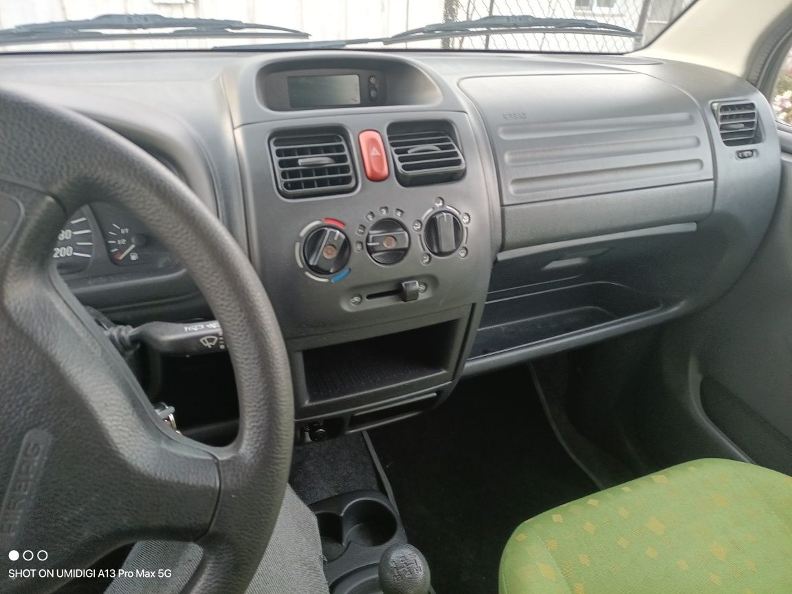 Опел Агила 1.0
Двиг