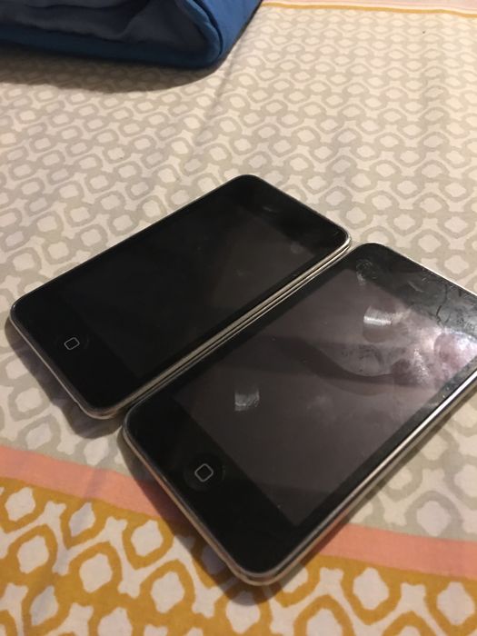 Ipod touch generația 2