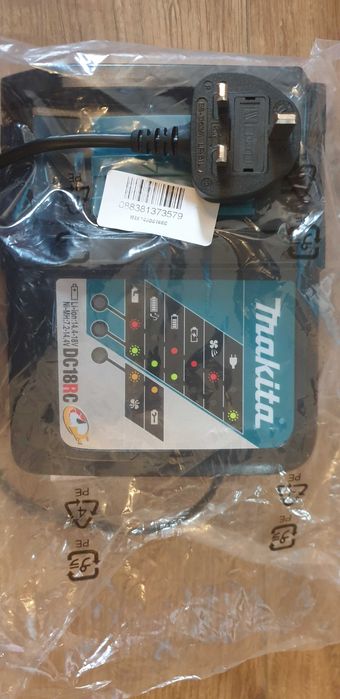 Макита,зарядно,DHP485 ,453,винтоверт.батерия ,вл1830.bl1830.чанта хилт