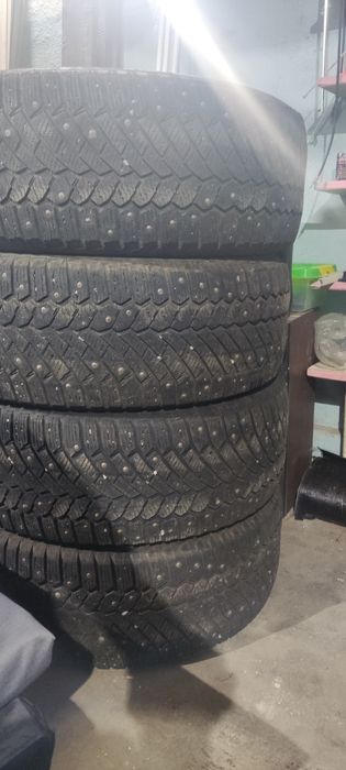 Продам резину 265/60R18