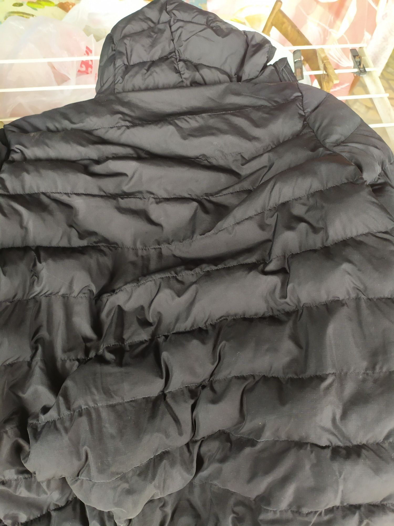 Продам зимнию детскую куртку Чёрного цвета.