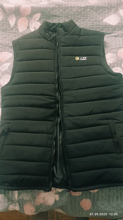 Жилетка мужская новая xl