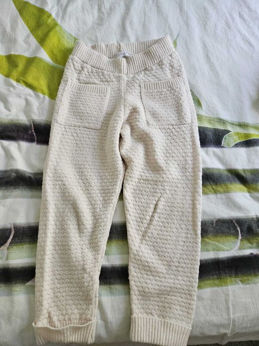 Pantaloni fete marimea 140