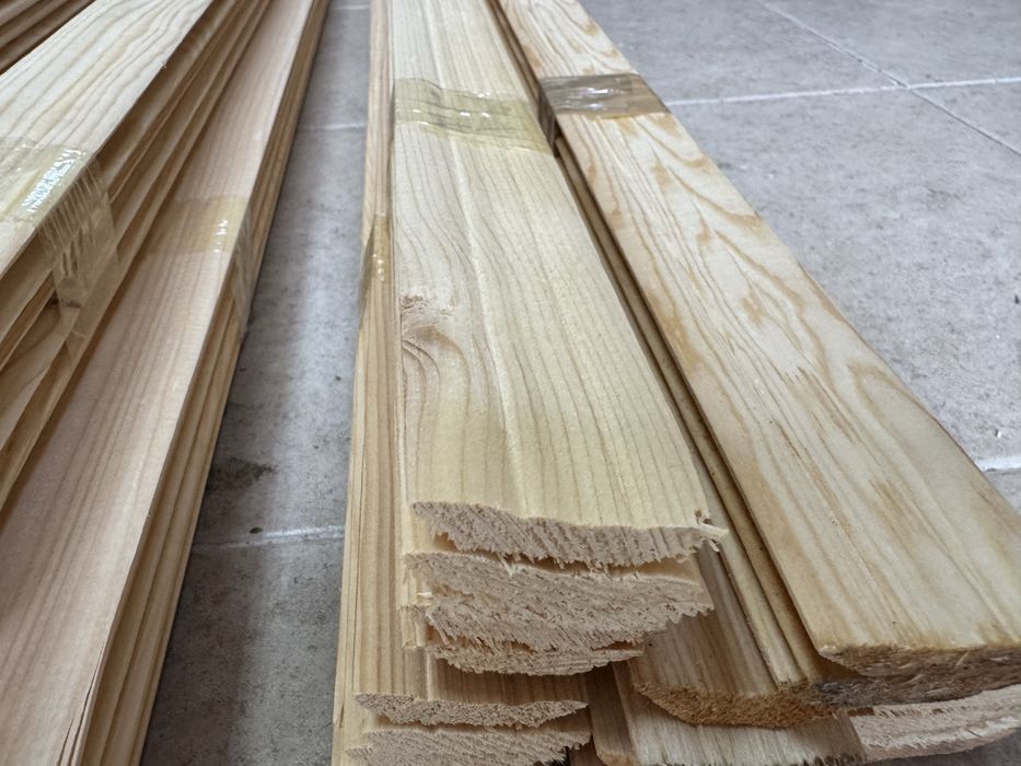 Дървени первази за под и таван