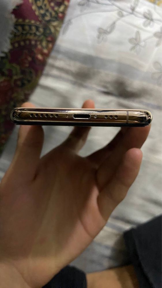 Iphone Xs sotiladi tagiga javob