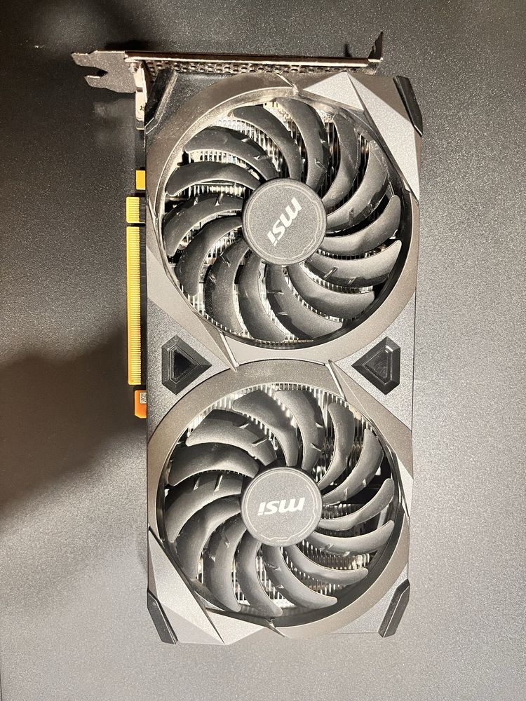 32GB RAM, RTX 3060, 1600GB, Мощен Геймърски и Работен Компютър