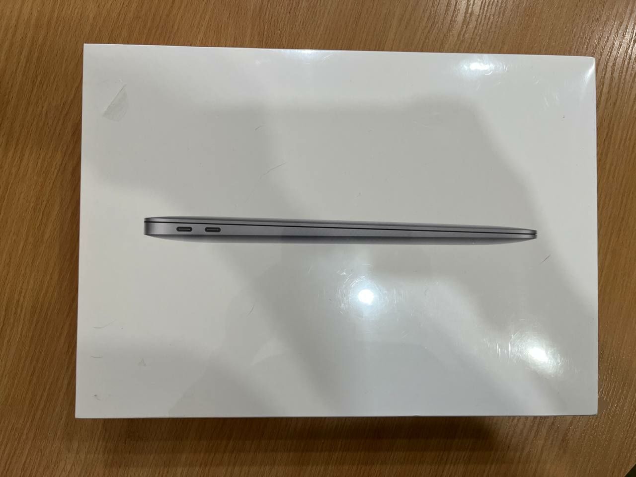 13-inch MacBook Air with Apple M1 chip