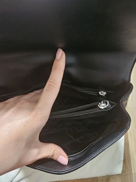 Geanta Michael Kors Soho large din piele