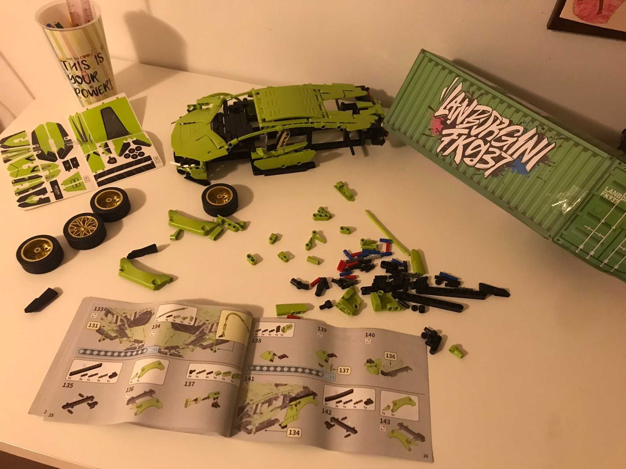 Kонструктор Lamborghini тип LEGO Technic