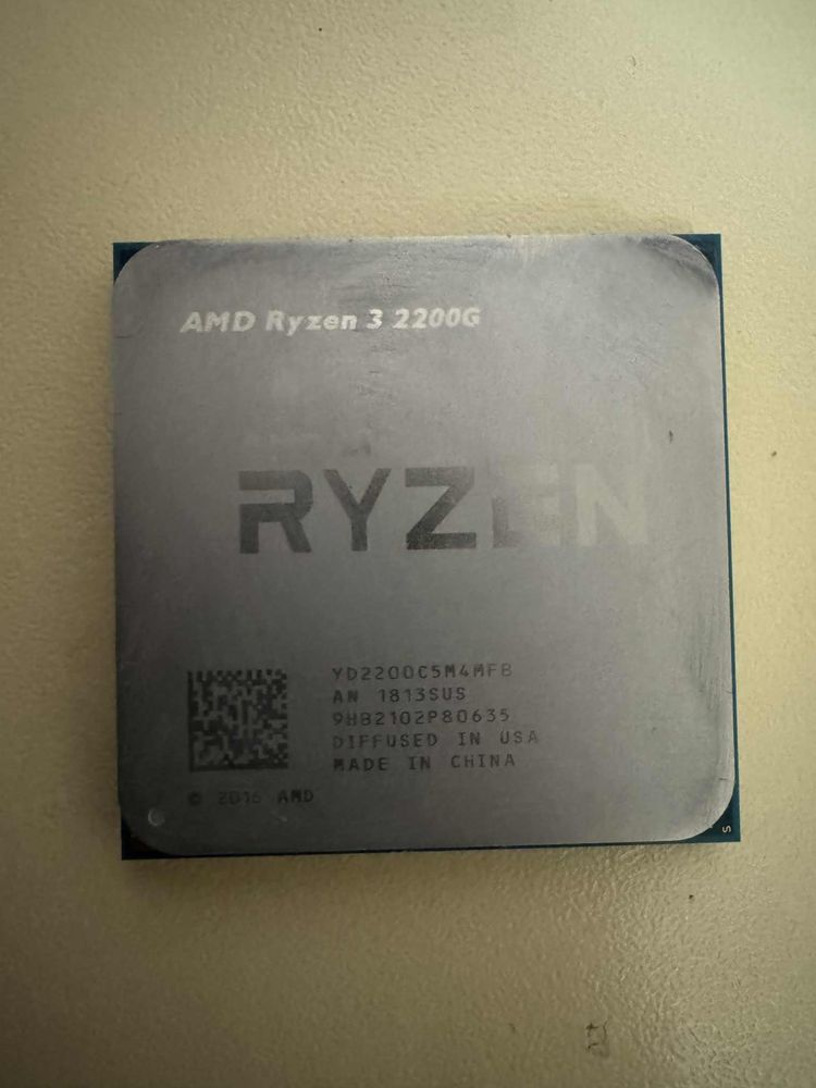 Процесор Ryzen 3 2200G