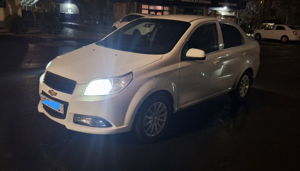 Продаётся Нексия 3 автомат 2022